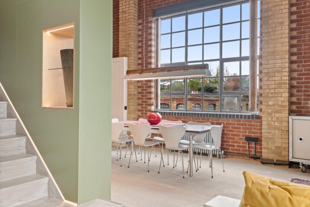 2 bed 1st Floor Flat for rent in Islington. From Chestertons - Islington