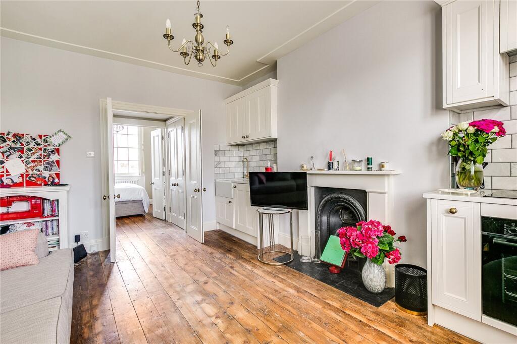 1 bed 1st Floor Flat for rent in Islington. From Chestertons - Islington