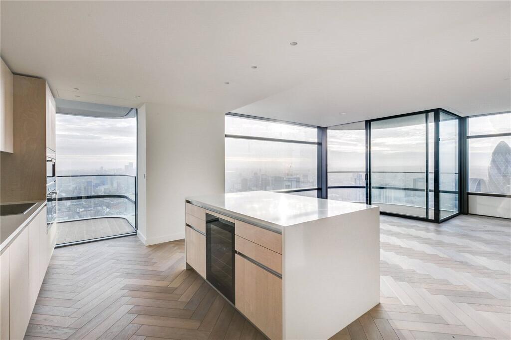 3 bed 1st Floor Flat for rent in London. From Chestertons - Islington 3 bed 1st Floor Flat for rent in London. From Chestertons - Islington