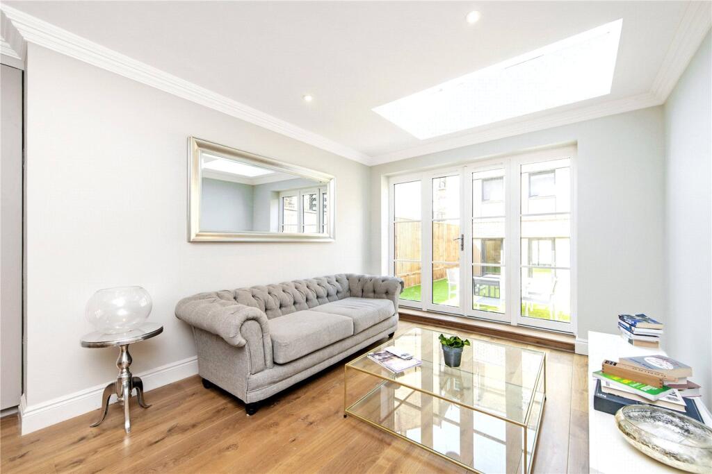 2 bed 1st Floor Flat for rent in Islington. From Chestertons - Islington