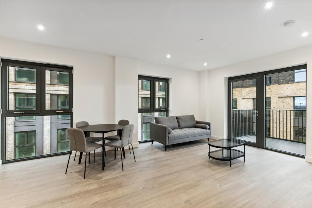 2 bed 1st Floor Flat for rent in . From Chestertons - Islington