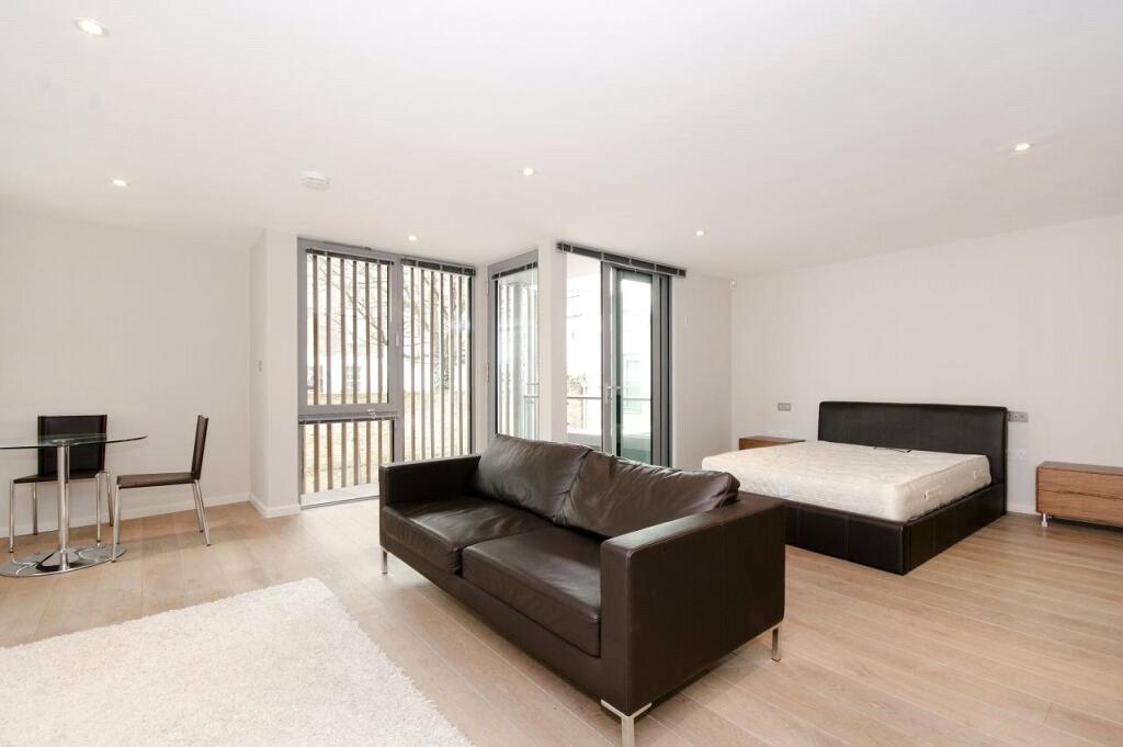 4 bed 1st Floor Flat for rent in Islington. From Chestertons - Islington