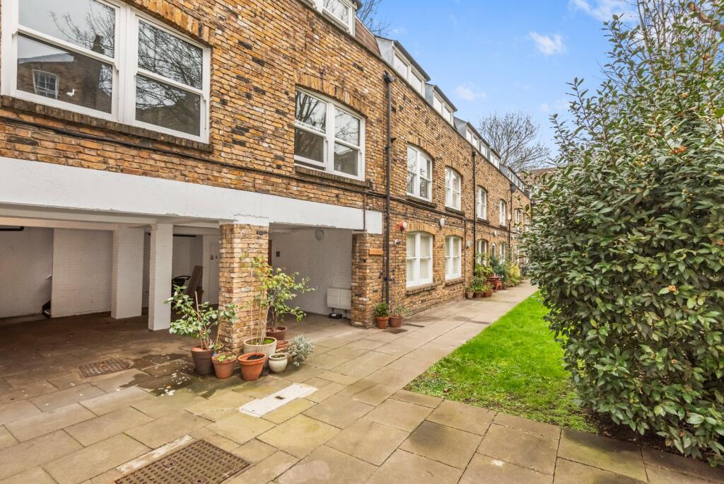 2 bed 1st Floor Flat for rent in Islington. From Chestertons - Islington