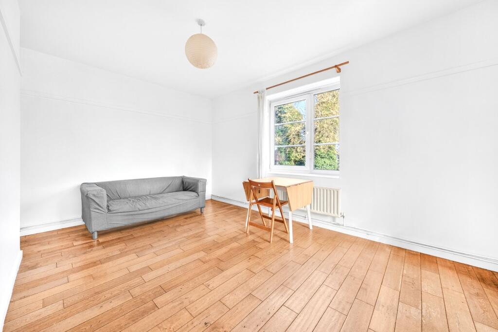2 bed 1st Floor Flat for rent in Stoke Newington. From Chestertons - Islington