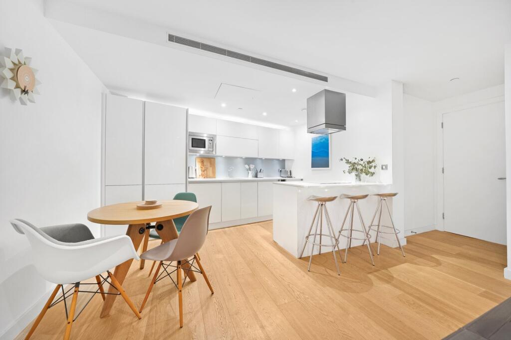 2 bed 1st Floor Flat for rent in Stepney. From Chestertons - Islington