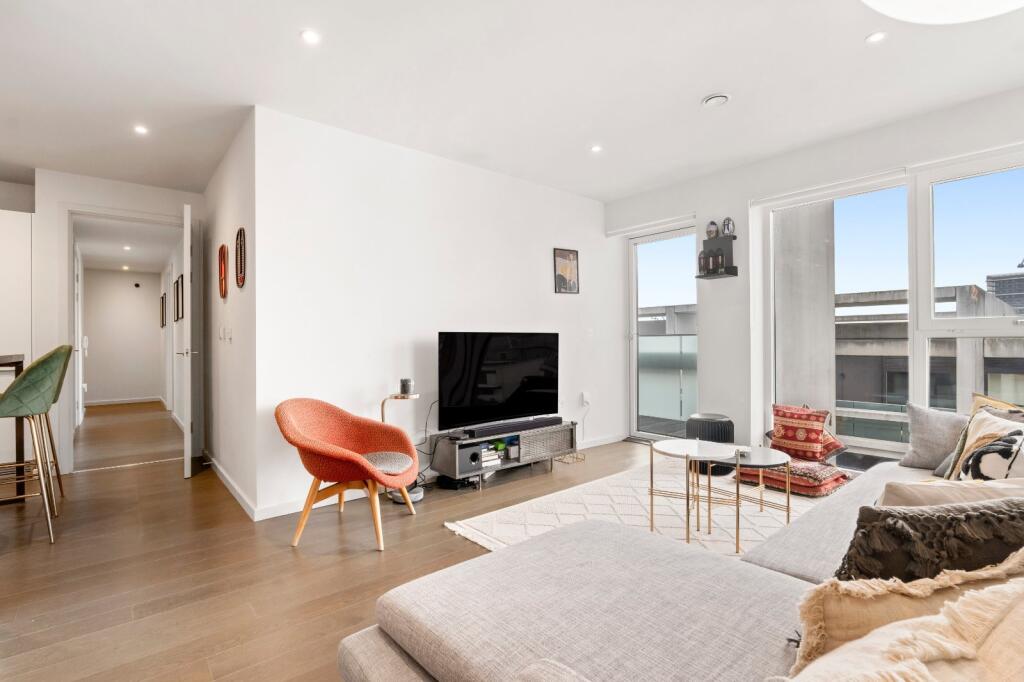 2 bed 1st Floor Flat for rent in Camden Town. From Chestertons - Islington