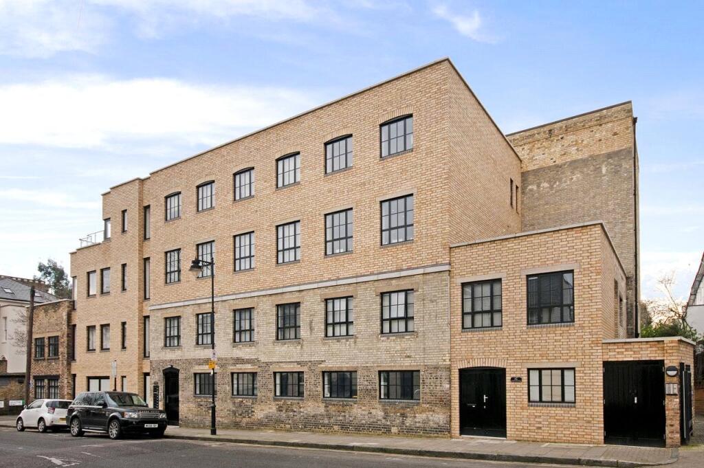 1 bed 1st Floor Flat for rent in Islington. From Chestertons - Islington