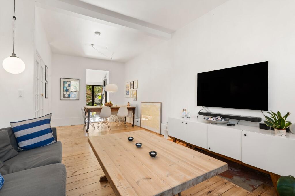 4 bed Semi Detached for rent in Stoke Newington. From Chestertons - Islington