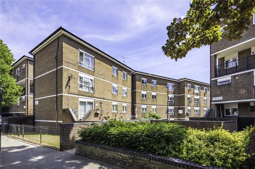 3 bed 1st Floor Flat for rent in Camden Town. From Chestertons - Islington