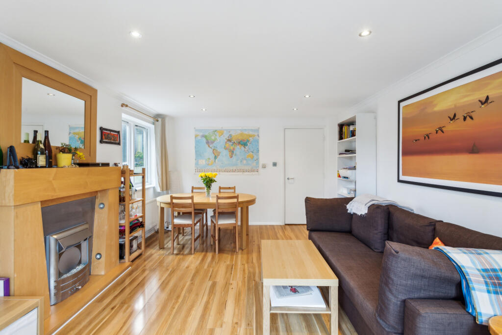 2 bed 1st Floor Flat for rent in Islington. From Chestertons - Islington