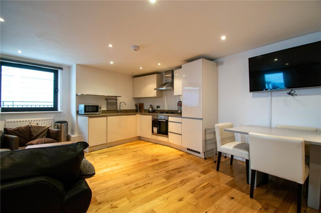 3 bed Annexe for rent in Islington. From Chestertons - Islington 3 bed Annexe for rent in Islington. From Chestertons - Islington