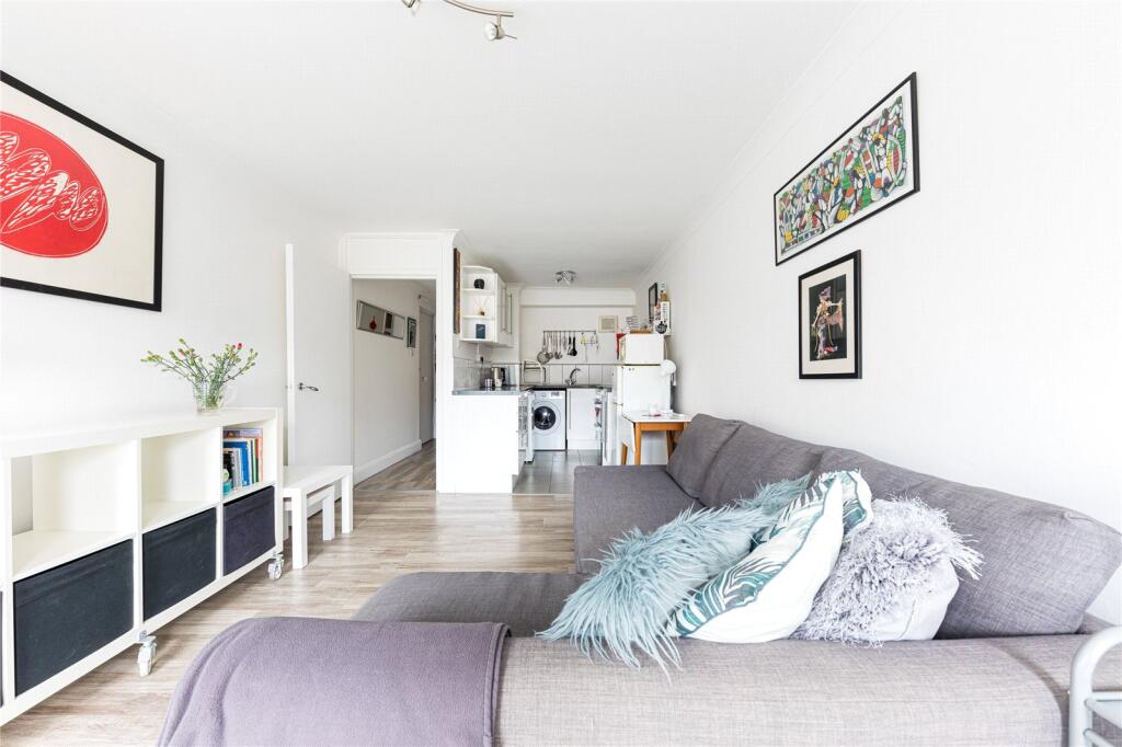 1 bed 1st Floor Flat for rent in Islington. From Chestertons - Islington