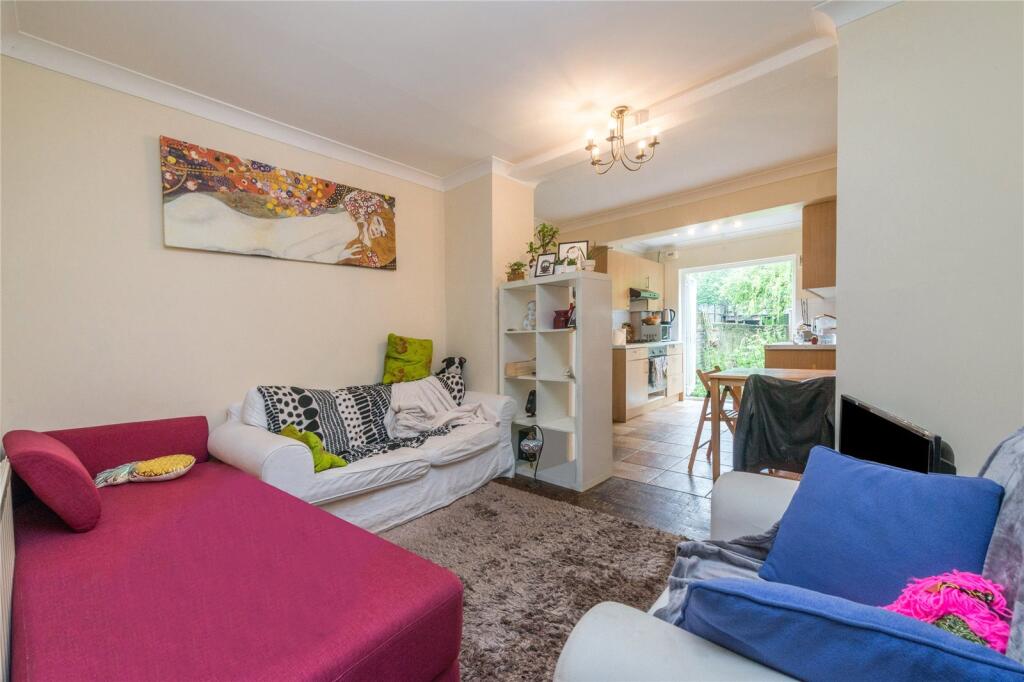 2 bed 1st Floor Flat for rent in Islington. From Chestertons - Islington