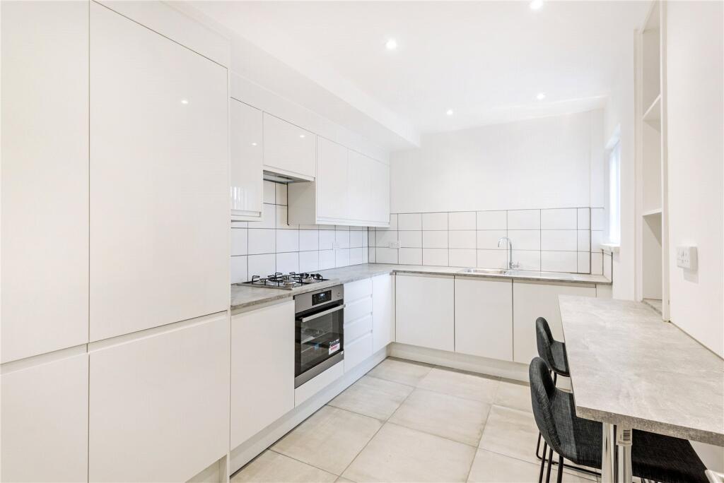 2 bed 1st Floor Flat for rent in Islington. From Chestertons - Islington