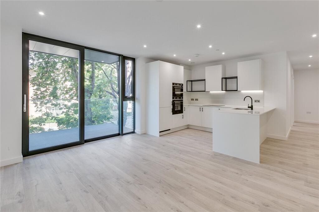 2 bed 1st Floor Flat for rent in Stoke Newington. From Chestertons - Islington