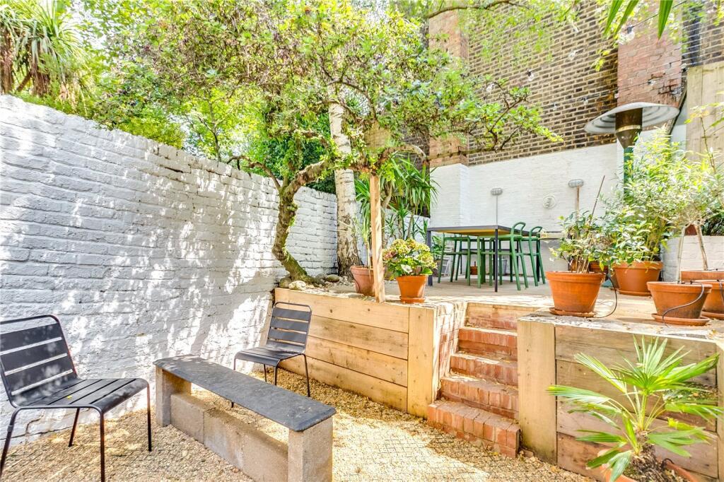 2 bed 1st Floor Flat for rent in Islington. From Chestertons - Islington