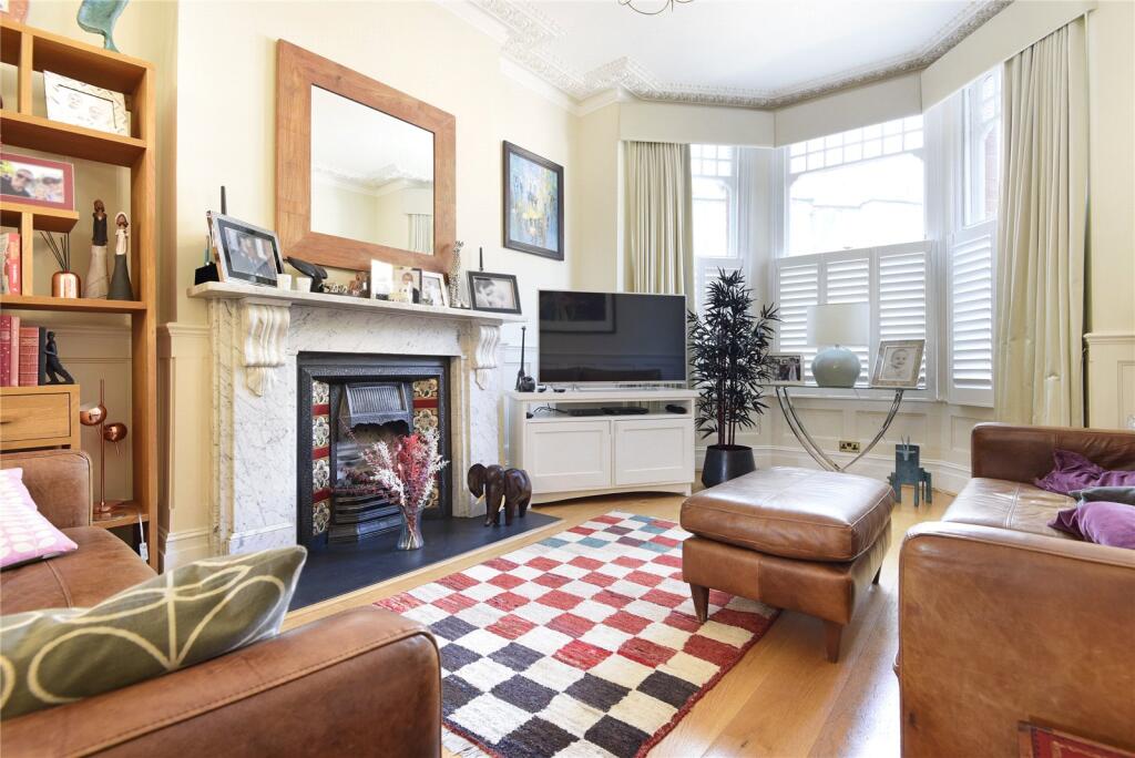 4 bed Mid Terraced House for rent in Stoke Newington. From Chestertons - Islington