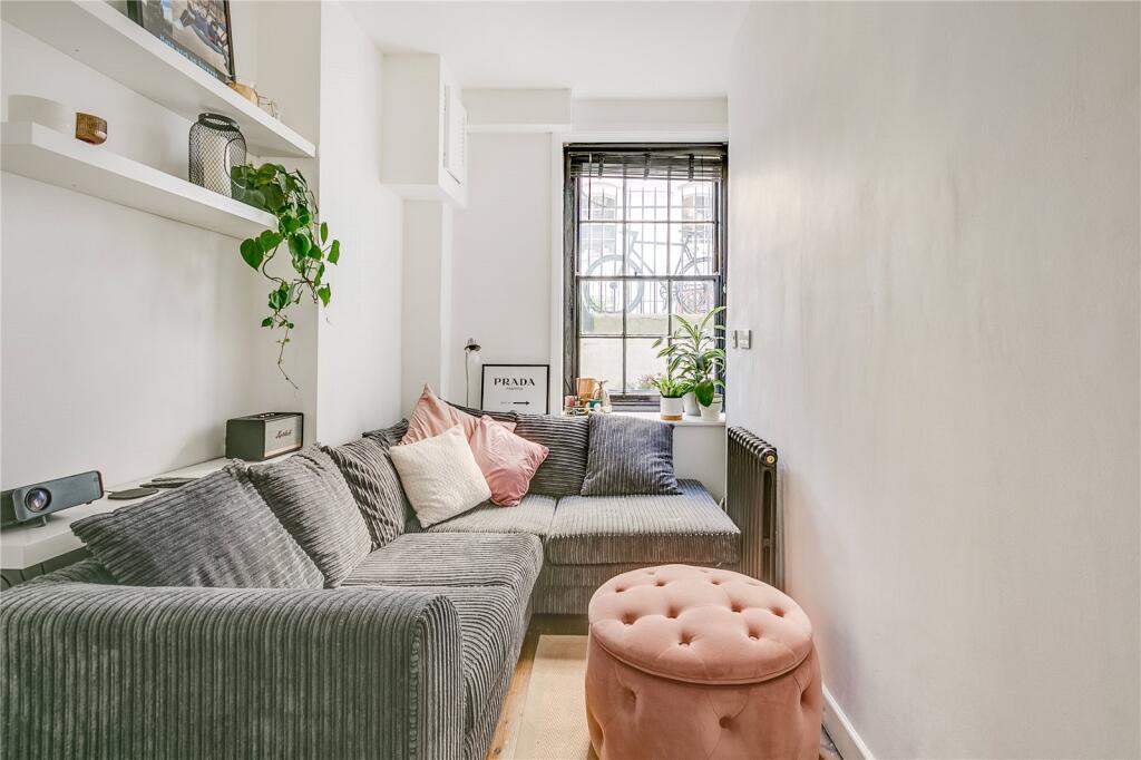 2 bed 1st Floor Flat for rent in Islington. From Chestertons - Islington