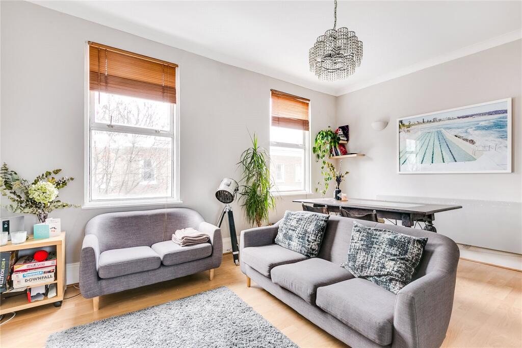 2 bed 1st Floor Flat for rent in Islington. From Chestertons - Islington