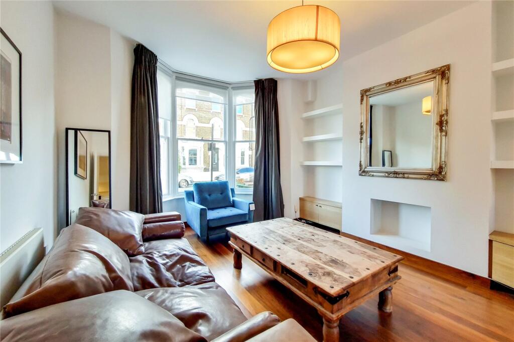 3 bed 1st Floor Flat for rent in Stoke Newington. From Chestertons - Islington 3 bed 1st Floor Flat for rent in Stoke Newington. From Chestertons - Islington