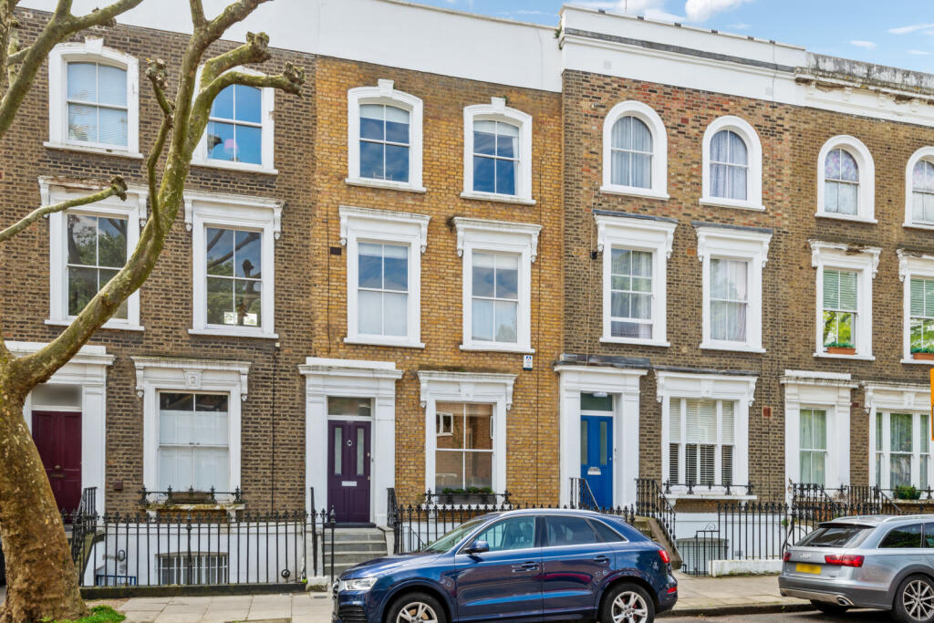 3 bed Mid Terraced House for rent in Islington. From Chestertons - Islington 3 bed Mid Terraced House for rent in Islington. From Chestertons - Islington