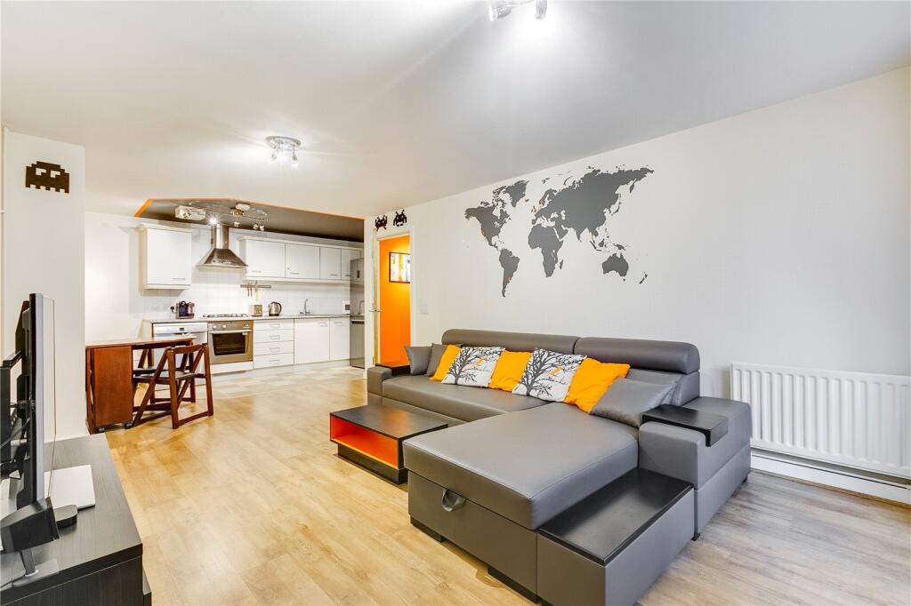 1 bed 1st Floor Flat for rent in London. From Chestertons - Islington