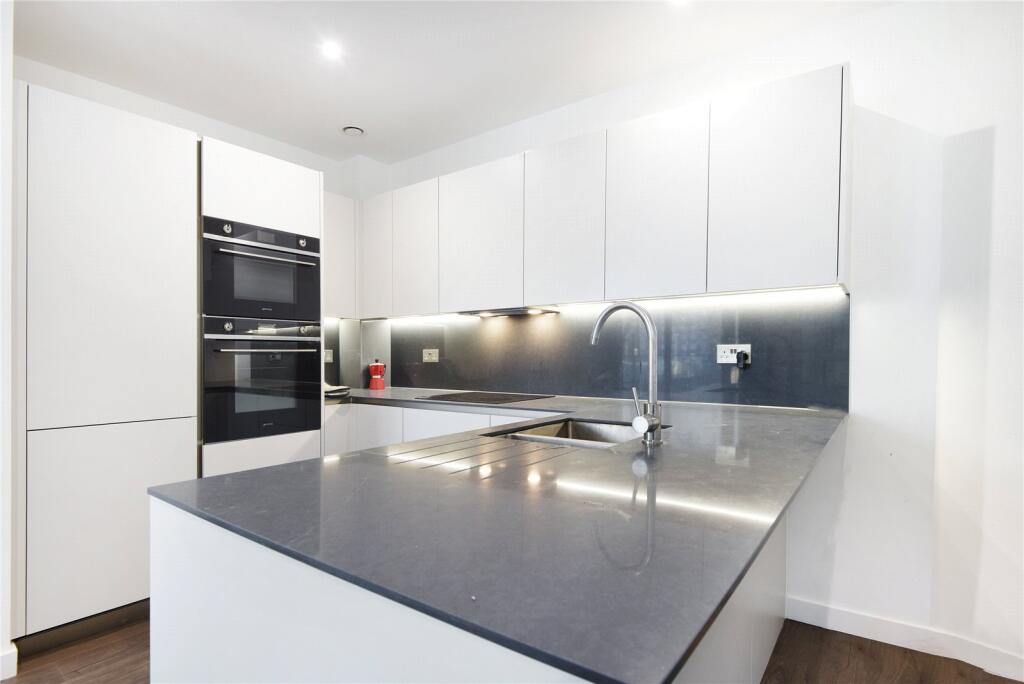 2 bed 1st Floor Flat for rent in Stoke Newington. From Chestertons - Islington