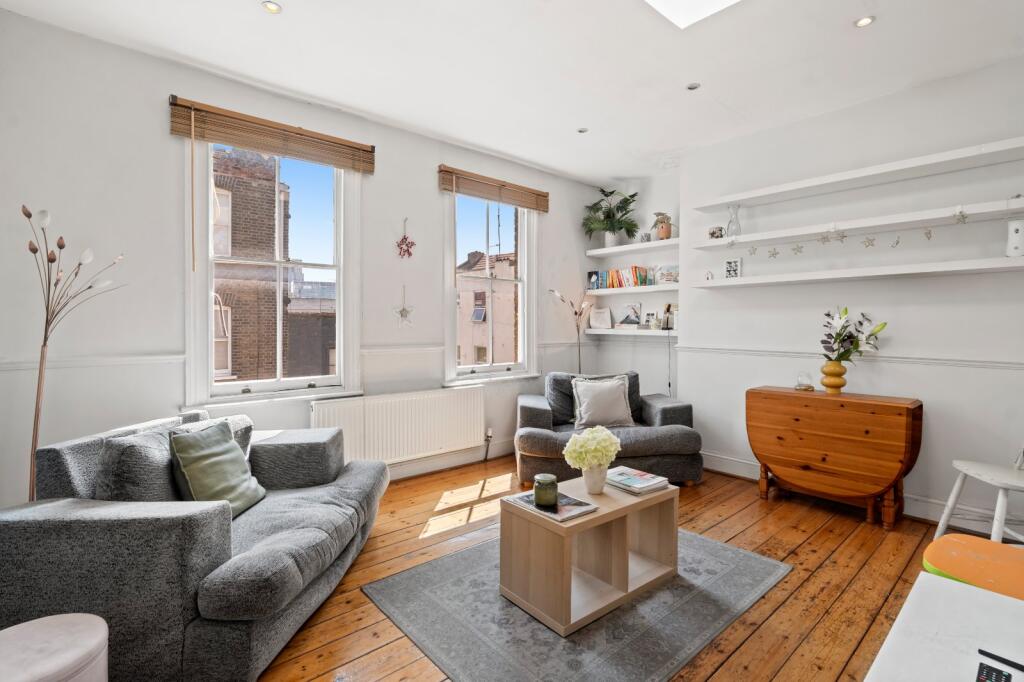 2 bed 1st Floor Flat for rent in Bethnal Green. From Chestertons - Islington