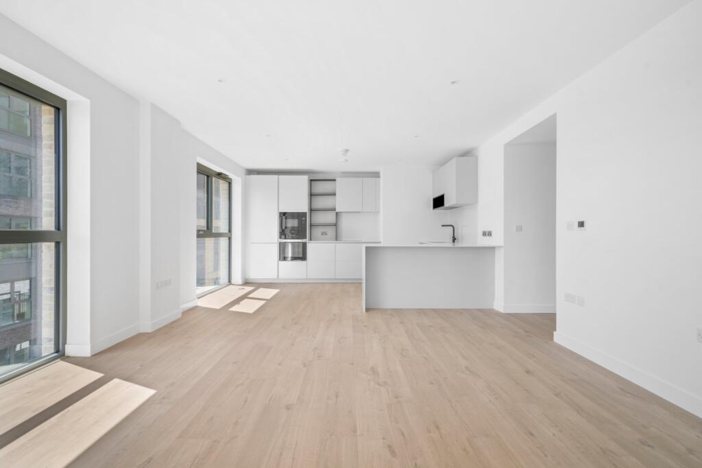 3 bed 1st Floor Flat for rent in Stoke Newington. From Chestertons - Islington 3 bed 1st Floor Flat for rent in Stoke Newington. From Chestertons - Islington