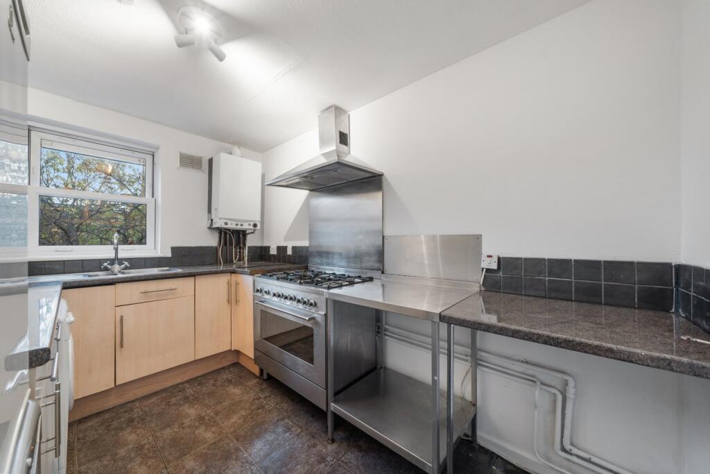 1 bed 1st Floor Flat for rent in Islington. From Chestertons - Islington