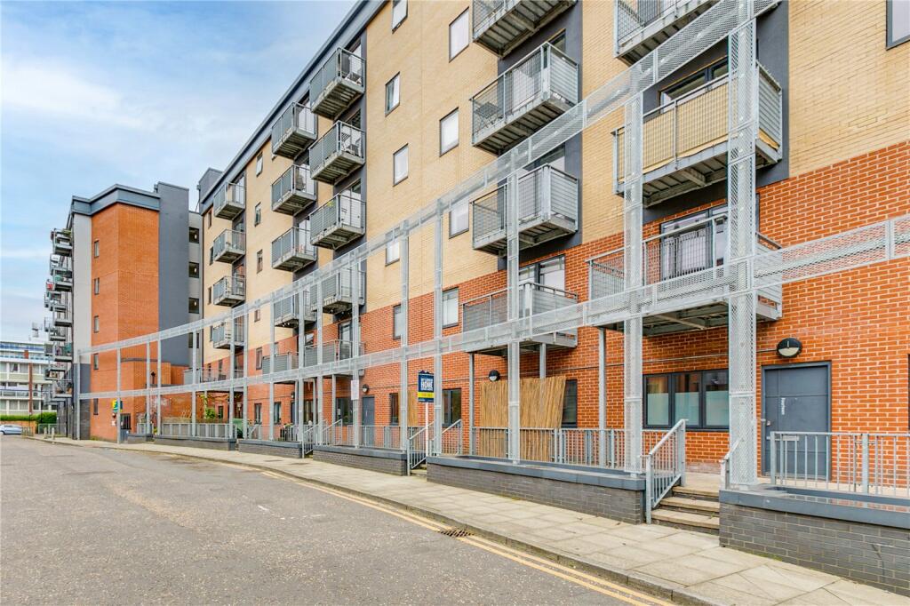 1 bed 1st Floor Flat for rent in Islington. From Chestertons - Islington