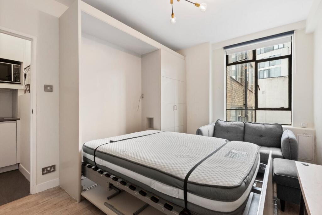 4 bed 1st Floor Flat for rent in London. From Chestertons - Islington 4 bed 1st Floor Flat for rent in London. From Chestertons - Islington