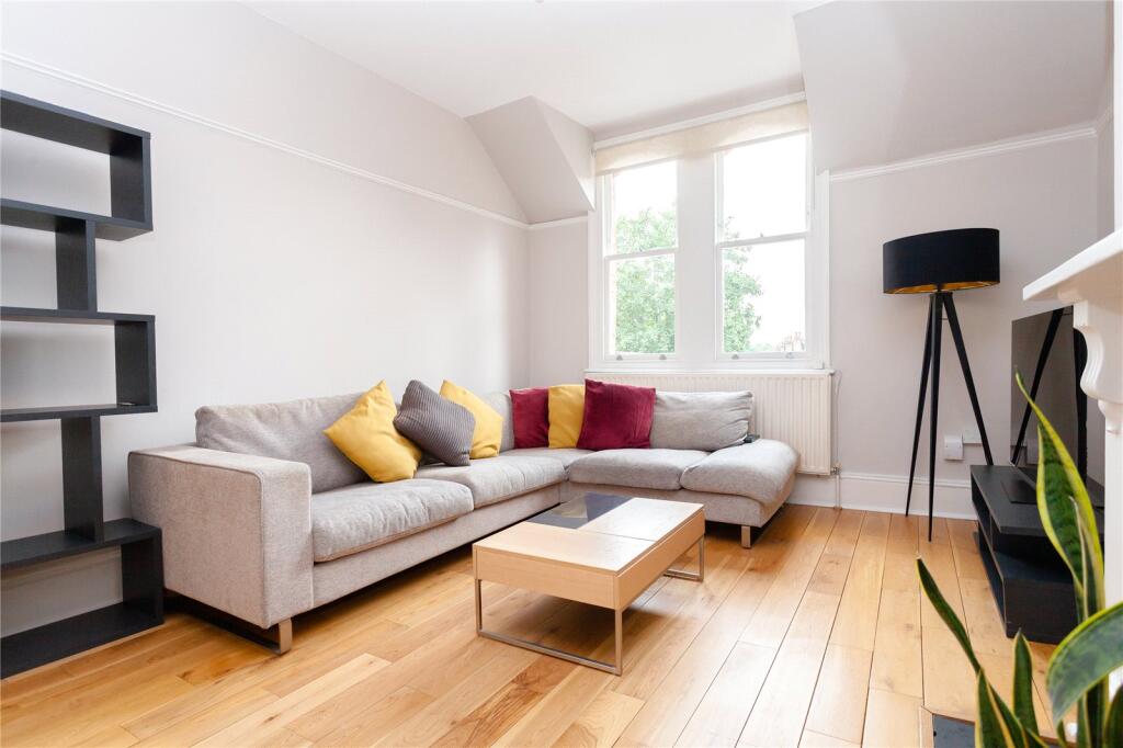 2 bed 1st Floor Flat for rent in Islington. From Chestertons - Islington