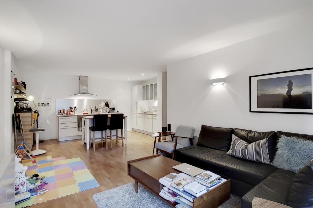 2 bed 1st Floor Flat for rent in Islington. From Chestertons - Islington