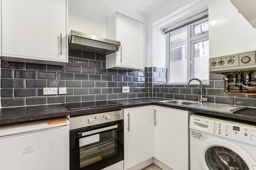 2 bed 1st Floor Flat for rent in Islington. From Chestertons - Islington