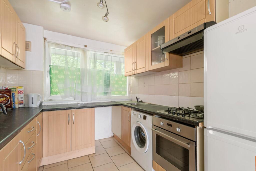 4 bed Annexe for rent in Islington. From Chestertons - Islington