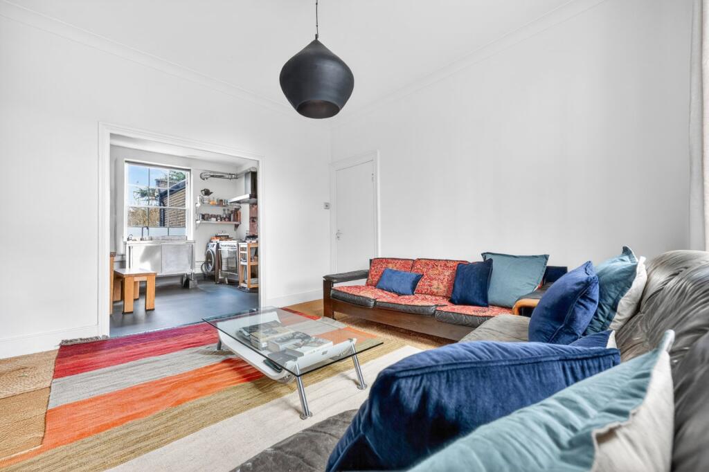2 bed 1st Floor Flat for rent in Hackney. From Chestertons - Islington 2 bed 1st Floor Flat for rent in Hackney. From Chestertons - Islington