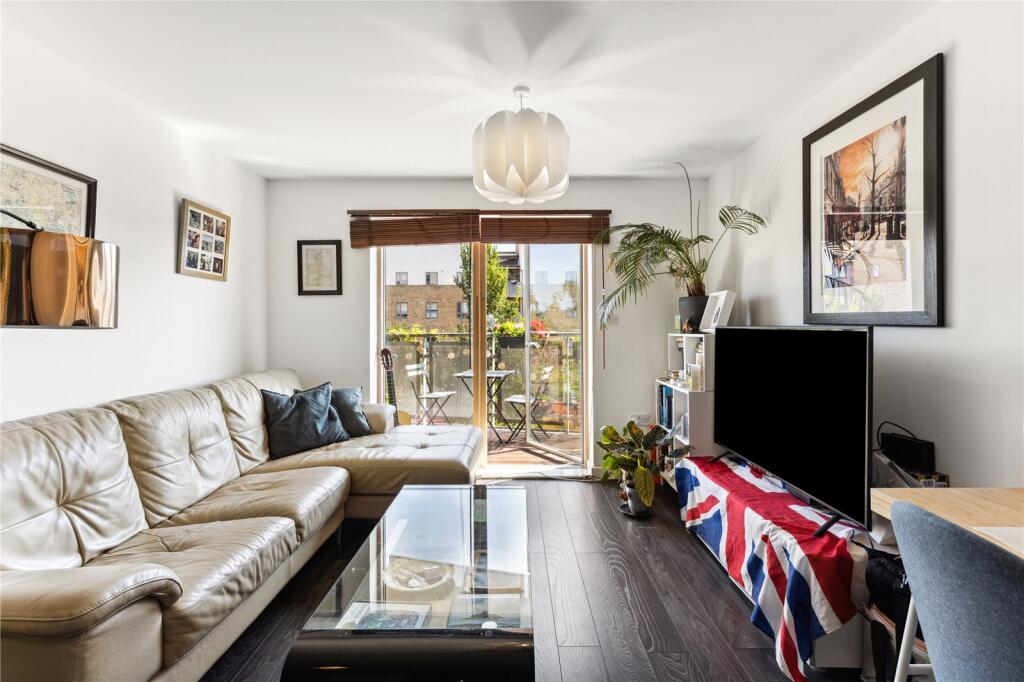 1 bed 1st Floor Flat for rent in Camden Town. From Chestertons - Islington 1 bed 1st Floor Flat for rent in Camden Town. From Chestertons - Islington