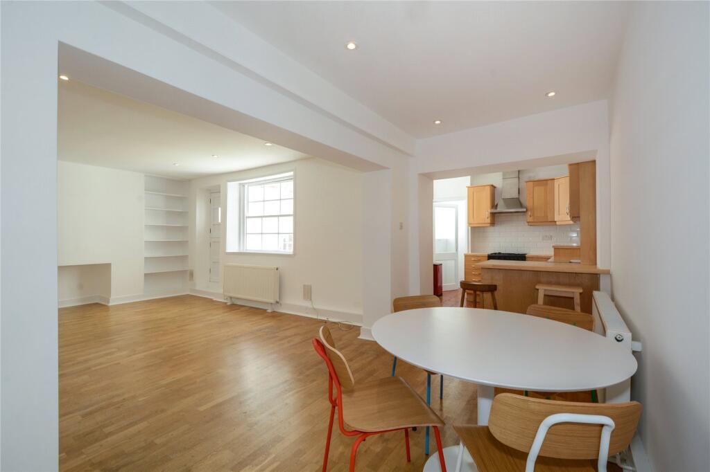 2 bed 1st Floor Flat for rent in Stoke Newington. From Chestertons - Islington