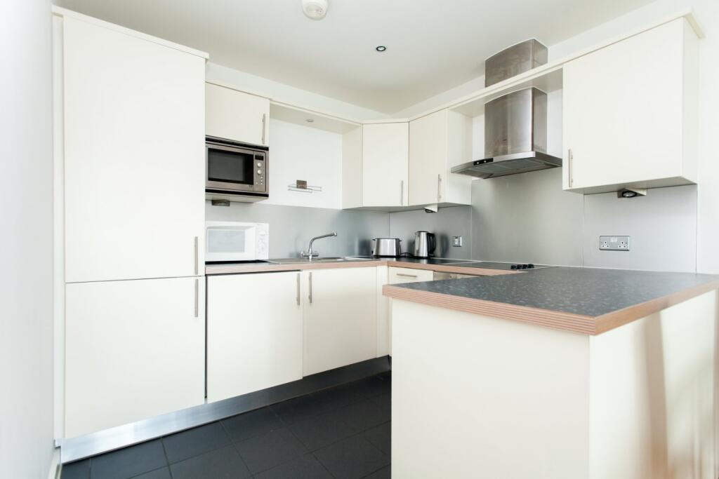 1 bed 1st Floor Flat for rent in London. From Chestertons - Islington