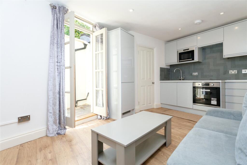 1 bed 1st Floor Flat for rent in Islington. From Chestertons - Islington