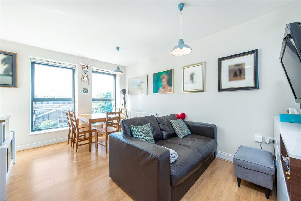 2 bed Flat for rent in Stoke Newington. From Chestertons Estate Agents - Kentish Town Lettings
