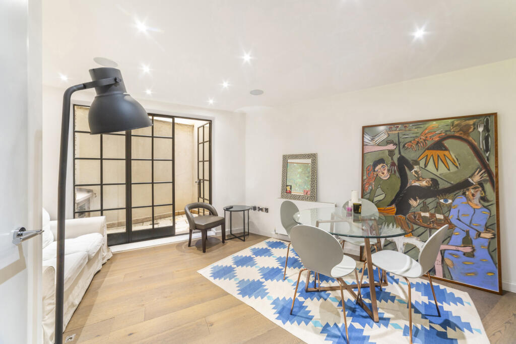 1 bed 1st Floor Flat for rent in Camden Town. From Chestertons Estate Agents - Kentish Town Lettings