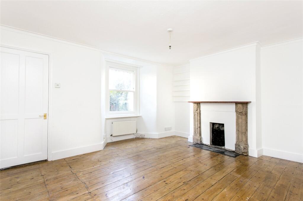 1 bed 1st Floor Flat for rent in Camden Town. From Chestertons Estate Agents - Kentish Town Lettings