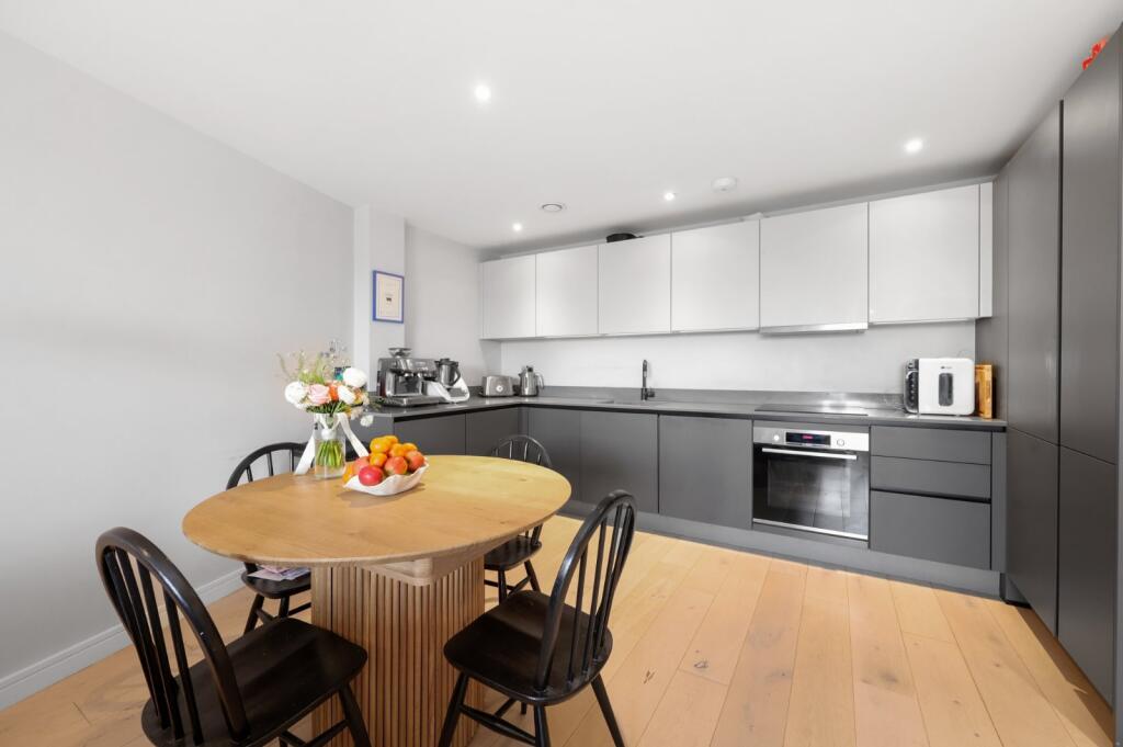 2 bed 1st Floor Flat for rent in Hornsey. From Chestertons Estate Agents - Kentish Town Lettings 2 bed 1st Floor Flat for rent in Hornsey. From Chestertons Estate Agents - Kentish Town Lettings