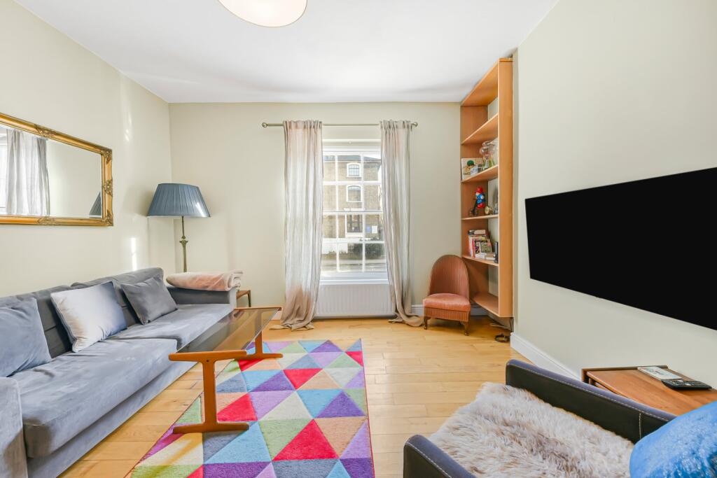 2 bed Mid Terraced House for rent in Camden Town. From Chestertons Estate Agents - Kentish Town Lettings