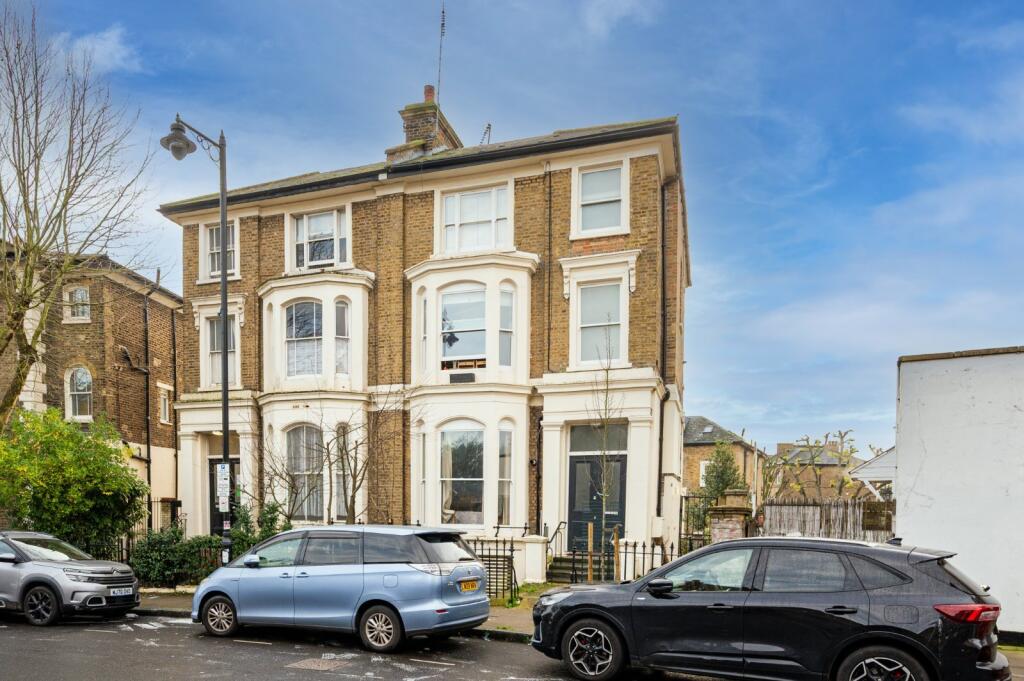 2 bed 1st Floor Flat for rent in Camden Town. From Chestertons Estate Agents - Kentish Town Lettings
