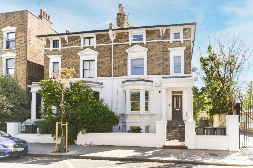 2 bed 1st Floor Flat for rent in Camden Town. From Chestertons Estate Agents - Kentish Town Lettings