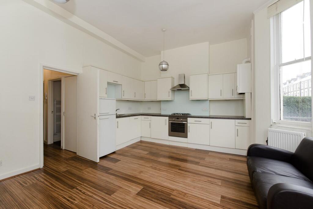 2 bed 1st Floor Flat for rent in Stoke Newington. From Chestertons Estate Agents - Kentish Town Lettings