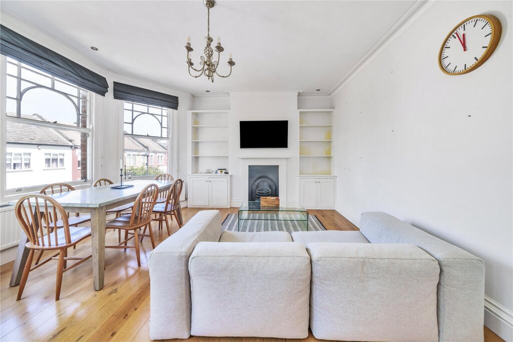 3 bed 1st Floor Flat for rent in Hornsey. From Chestertons Estate Agents - Kentish Town Lettings 3 bed 1st Floor Flat for rent in Hornsey. From Chestertons Estate Agents - Kentish Town Lettings